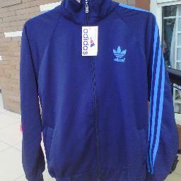 Ready stock jaket adidas warna komplit , kaos , celana chino , jam tangan . Dengan harga murah :)  .  sms/whatsapp 08562050127