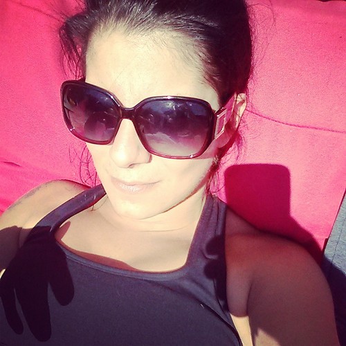 Valaviebelle's profile picture. adore la folie,les experiences nouvelles , tripe sur le snow et la photo   je savour chaque jour  et maintenant  je pense a ma VIE et surtout a mes 2 perles !!