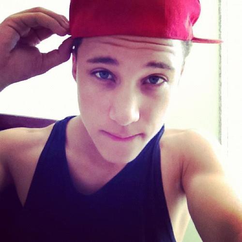 Sorriso Maroto ! http://t.co/KQYG3YSO0J