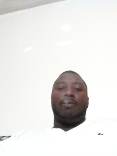 just a kool laid back dude that stay geeked up