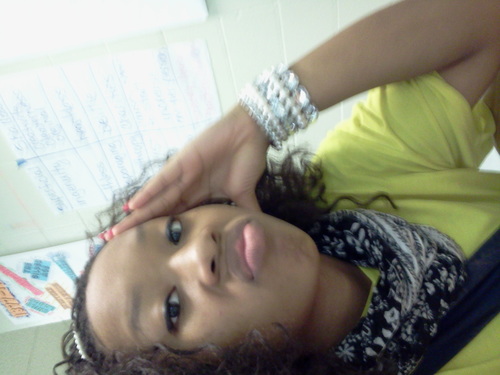  i AM BEAUTIFUL in EVERY single way|WORDS can't bring ME down |• Love-Loyalty&Respect|#teamVOLUNTEERS|follow me besties @MiNNiE_JALO & @southernBellBRE