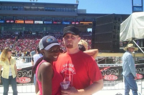 victoria28marrs's profile picture. 