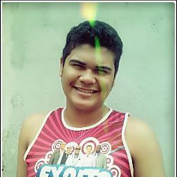 tudo começo estranho sem querer
nao sabia que iria tao longe com voocê (8 *--* s2 / instagram : kaioalerrandro