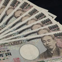 金持ちになる人（なった人） 貧乏になる人の考え方を紹介したいと思います。共感したらRTお願いします！！あなたの考え方はどちらか比べてみて下さい！考え方を変えればお金持ちになれます！！
