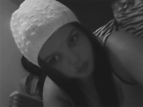 Hi i'm Taylah. I play the Piano and Guitar (Self Taught). I'm Dedicated to @OneDirection They're my idols & inspiration :)Xx