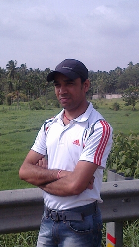 prakashnaveen08's profile picture. 