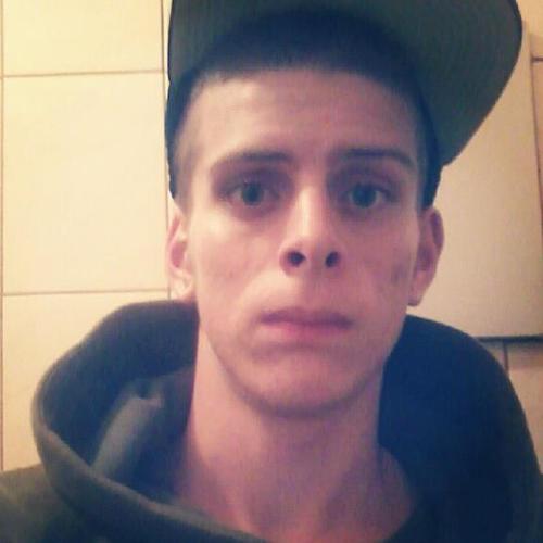 Skate, Musica .. alucinações e muita loucura .. 
http://t.co/FvuE7XdHnE