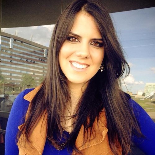 Sou tudo o que Deus diz que eu sou.

I have a reason to sing, I have a reason to worship :)