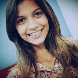 A vida é muito simples de ser vivida, e amor é uma coisa muito natural. O problema é a quantidade de empecilhos que as pessoas criam...
Instagram: mari_francos
