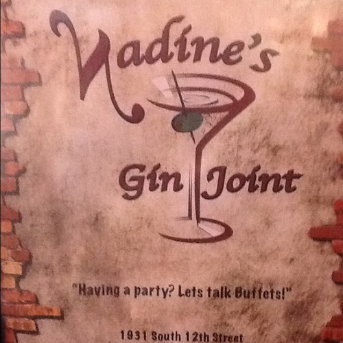 Daily food specials, delicious drinks, and great people in the heart of SOULARD!!
