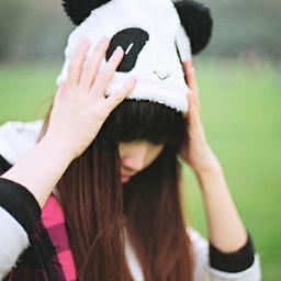 - De todas as frases de amor que já li na vida, não achei nenhuma com significado tão forte que tem o nosso amor ! Segue? Eu sigo de volta *-*
