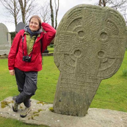 Early medievalist (England/Northern Europe); associate prof. of English. Studies early medieval sculpture, inscribed objects, Vikings, runes, and iconography.