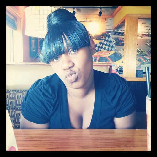 LoveMy34sho's profile picture. 