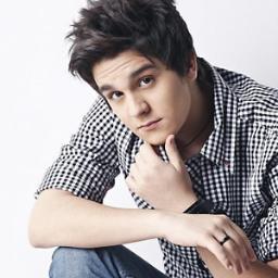 Todo mundo tem um motivo para sorrir, e o meu motivo, é você @luansantana ♥ Since; 24/04/13