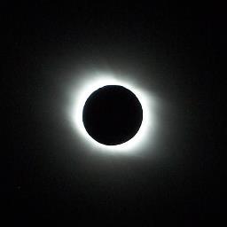 Cat lover, eclipse chaser, geeky girl (and proud of it).