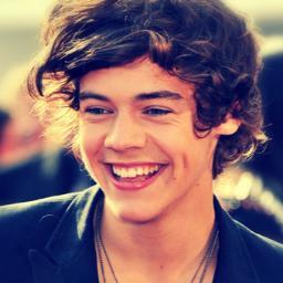12-10-12 Me habéis cambiando la vida :)
 Harry, Niall, Zayn, Louis y Liam 
En una sola y gran dirección :)