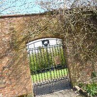 AllesleyWalledGarden (@apwgg) 's Twitter Profile