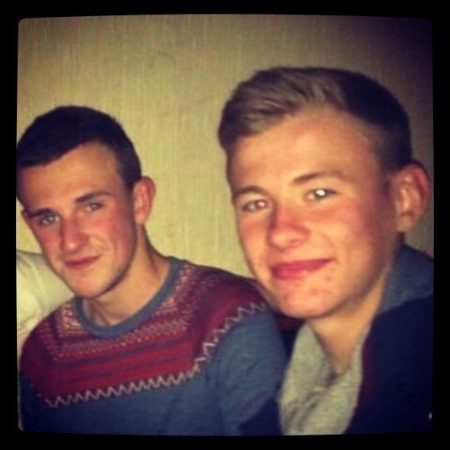 ♬ loves music & plays football for treherbert under 18s ⚽️