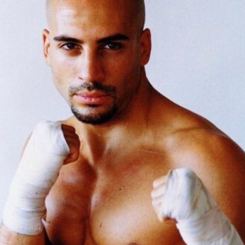 ProFightingOS's profile picture. Italian ring sports team and professional coaching. We fight k1 kickboxing MMA muay thai. If you have the right team, you'll never fight alone!!!