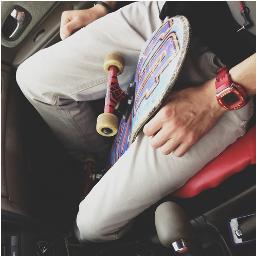 18. Directioner boy and Little monster // Love gaga and harry.
«Soy como tu principe azul, pero con mas sabor y menos amor, con mas pene pero con menos pudor»