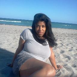 Follow @cnakeesha #IcU #cNakeesha