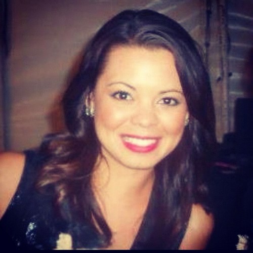 SoCal girl, furbaby mommy, sunshine & beach lover, #Branding, #DigitalMarketing & #PR Pro, Owner of #DCMktg ➡️ https://t.co/qbi998cn9e