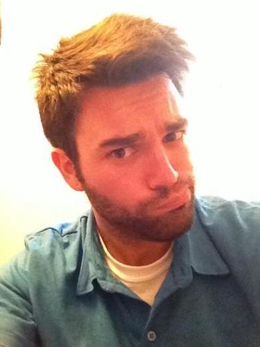 Hi Im Brian from Ireland. Gay, 30s, single