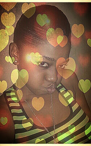 augustelia18's profile picture. i'm me =-O :-P