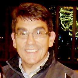 Autor de Teoría del desarrollo, 7500 millones de personas, De tragedias y de farsas, Enemigo común.
