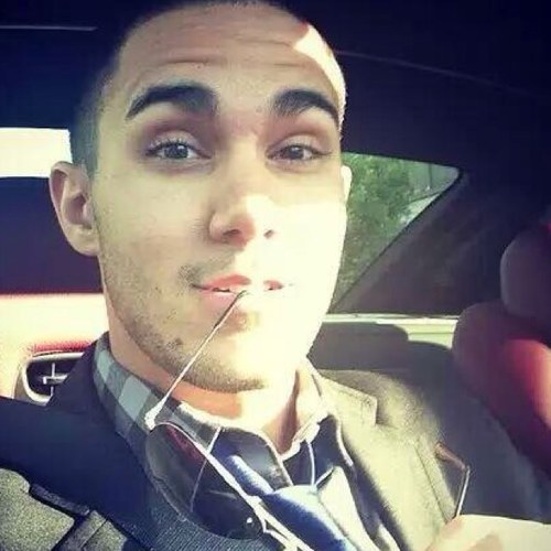 JustinGarciaLA's profile picture. waaaaaazzzzzzaaaaa! I'm Justin taken by the ever so beautiful Ashley she's mine ♥ ¦my awesome buddies are Drew and Brooke (: ¦ psst My Roomie Drew wants my D