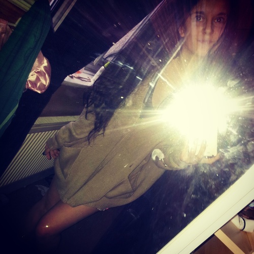 ♥☮FOLLOWS BACK!:). be yourself,don't try be a copy!