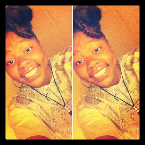 I'm Single ... But I Ain't Trippin Doe Its Green Im Being Patient Wiith. Its Money Ova Nigga So F#*k Au' Realationship   ♥♥♥ Rip Tj .
