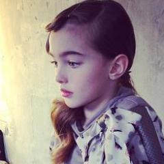 IsabellaVModel's profile picture. The business is tough but I love modeling.