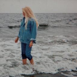 Je suis la maman de Melanie Coderre suivez son blog
http://t.co/i5CCtBIyso