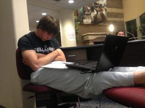 NoTweetJoe's profile picture. It's dangerous to go alone! Take this.