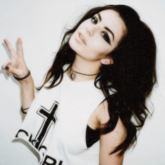 CharlisDelRey's profile picture. Lana del Rey is my religion.