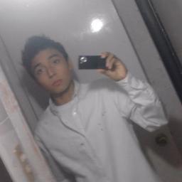 Hola?:3