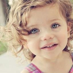 I'm the little Amazon Layla. I'm only three right now but i'll grow. My mommy is @NicaAmazon   My older self: @_lady_layla