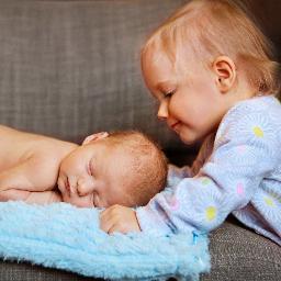 bradstro's profile picture. 