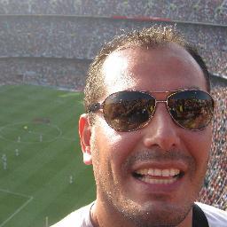 Me gusta el cine (Cronenberg,Kubrick,Tarantino,etc),Musica(Depeche Mode,Echo & the Bunnymen,Interpol,Sisters of Mercy,etc),amo el arte en general y el futbol !!