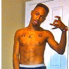 Tu sum it up I'm jus uh #Real #8tr3y #GetMoney #Takecarebusiness ass nigga,if yeen wit dat ion wanna rap