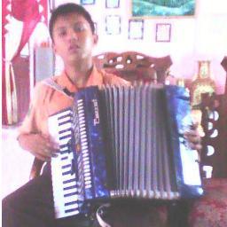 Kami budak Laot..!!
Badai topan kami tak takot..!!!
apatah lagi gelombang dan ombak... kami dah MUAK !!!!!!!!!!!!!