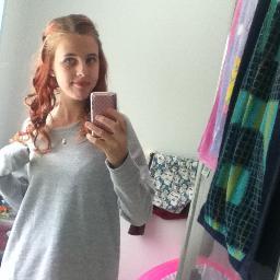i am a huge arianator!! i love the janoskians! huge fan! love chocolate, strawberries, youtube, twitter, music, etc. love my bestie @Rebel_Snow 3 xxxx