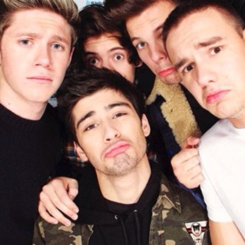Directioner's un jour,directioner's toujours. No bielieBer sorry