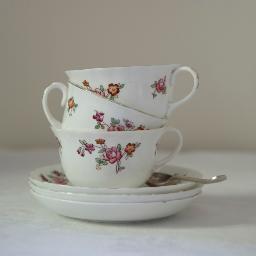 A great place to find beautiful antique and vintage presents for all occasions.