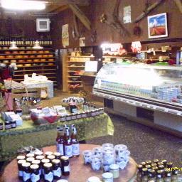 Kaas en zuivelboerderij vicariënerf
Wij verkopen Kaas, zuivel, softijs, Jam, sappen etc.
Kom gezellig langs!
Geniet van het uitzicht op ons terras