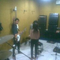 herry rogger (@iwox_lynnation) 's Twitter Profile