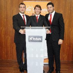 Fundado en 2007, el Club de Debate Universitario, organizado por la Oficina de Empresas de la Universidad de Extremadura, pretende la mejora de las capacidades