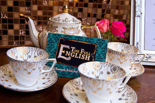 The Full English is a 'Pop Up' Cafe in the heart of Soho, championing British Farmers and serving traditional British Breakfast and Lunches