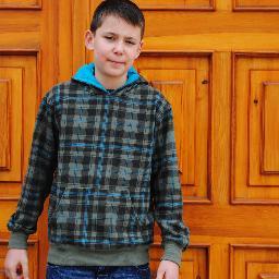 Hallo Twitter Welt ich heiße Daniel und komme aus Nordhausen und suche neue freunde in aller Welt...